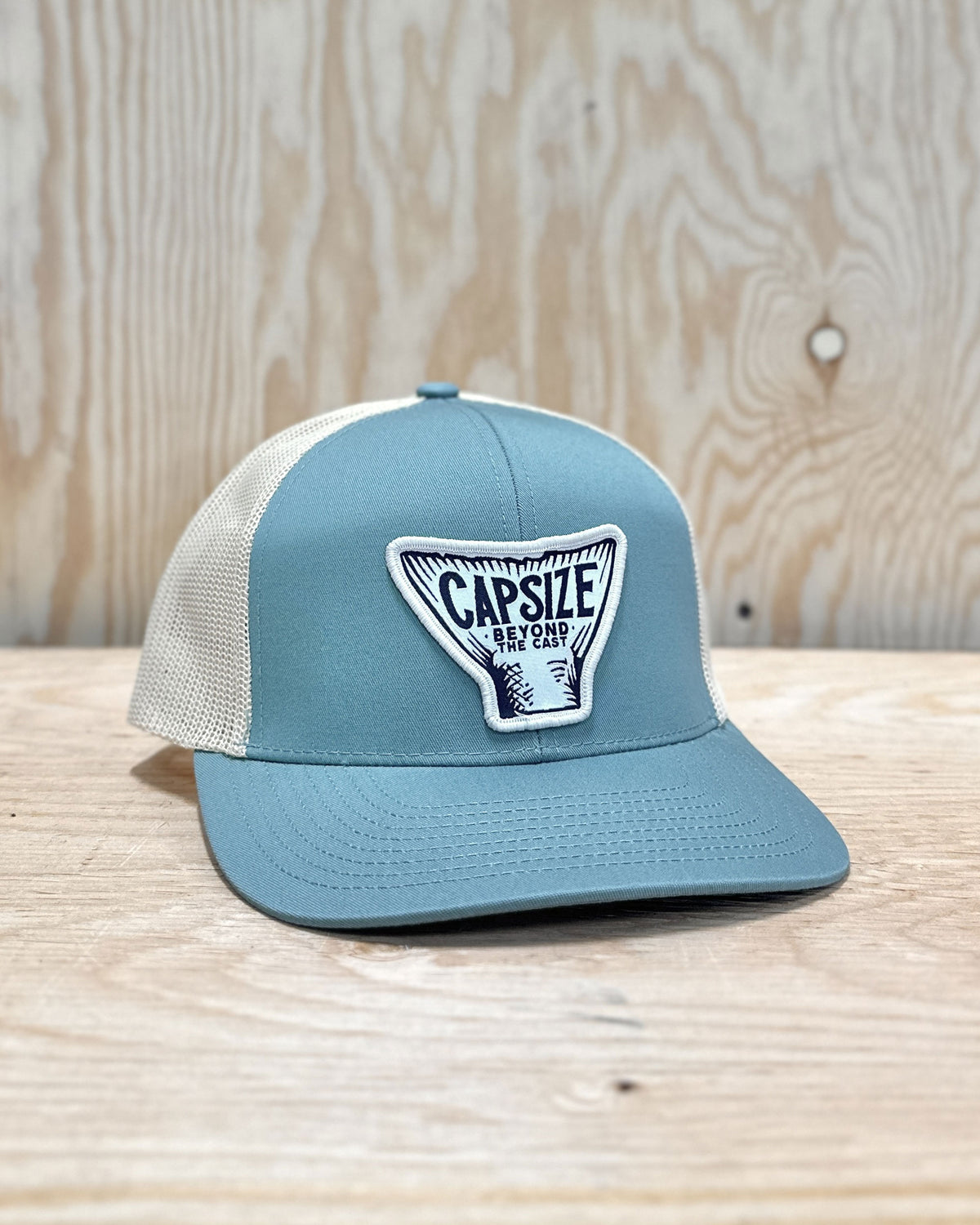 Casquette Pêche à la Mouche&lt;br&gt; Trucker Bleu Fumée Fish Tail