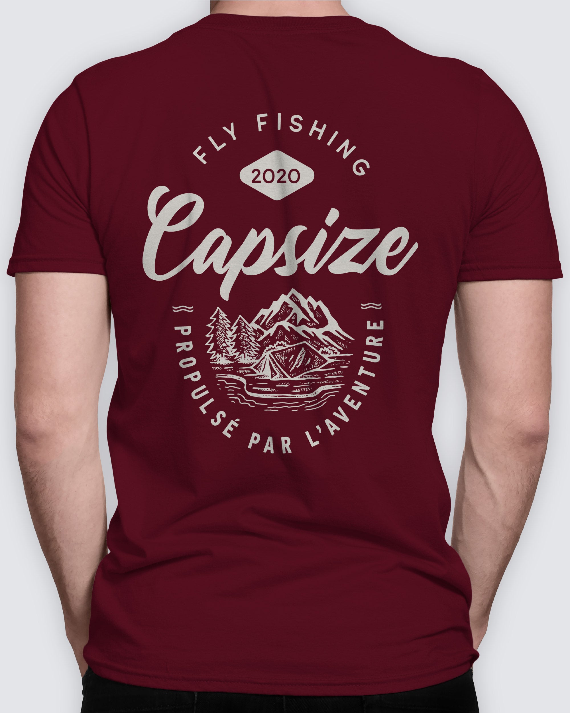 Fly Fishing T-Shirt | Propulsé par l'Aventure Maroon