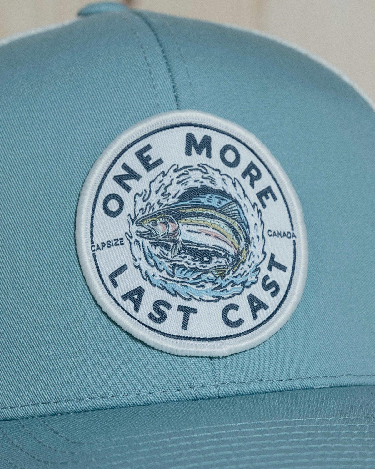 Casquette Pêche à la Mouche&lt;br&gt; Trucker Bleu Fumée Steelhead